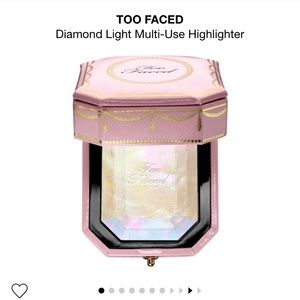 Too Faced Diamond Highliter in Shimmer.